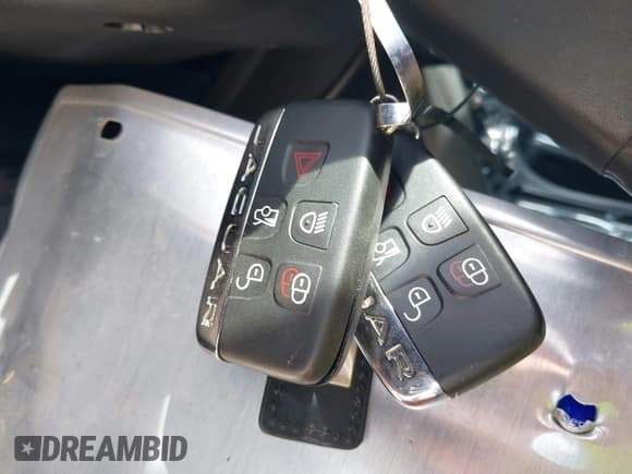 ✅ 2015 Jaguar XJ • VIN: SAJWA1CZ6F8V84696 • Лот: 42234757. Опубликован ранее на IAAI с пробегом 57 999 миль. Бесплатный доступ к архиву аукционных продаж из США и подробный отчёт об истории автомобиля на DreamBid. Изображение 11.