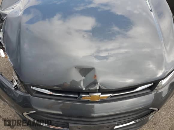 2020 Chevrolet Trax LS with VIN 3GNCJKSB6LL165828, listed as a Copart auction lot 81853005 with 110,741 mi miles and Salvage title. Bid and sale history available at DreamBid. Image 12.