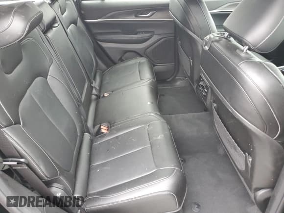 ✅ 2023 Jeep Grand Cherokee Limited • VIN: 1C4RJHBG4PC521633 • Лот: 90310405. Опубликован ранее на Copart с пробегом 17 794 миль. Бесплатный доступ к архиву аукционных продаж из США и подробный отчёт об истории автомобиля на DreamBid. Изображение 11.