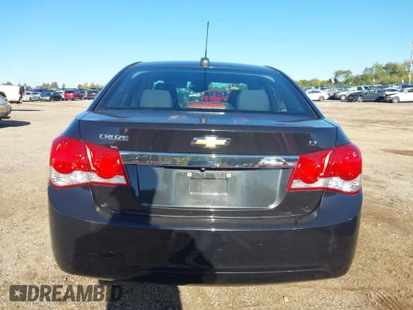 ✅ 2016 Chevrolet Cruze LT • VIN: 1G1PE5SB3G7165823 • Lot: 43393094. Listed on IAAI with 68,339 mi. Free auction sales archive from the USA and detailed vehicle history report at DreamBid. Image 16.