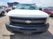 ✅ 2009 Chevrolet Silverado 1500 Work Truck • VIN: 1GCEC19X39Z274224 • Lot: 64923775. Wystawiony na Copart z przebiegiem 62 982 mil. Bezpłatny archiwum sprzedaży aukcyjnych z USA i szczegółowy raport historii pojazdu na DreamBid. Zdjęcie 5.