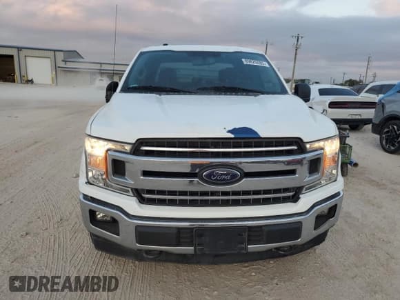 ✅ 2018 Ford F-150 Lariat • VIN: 1FTEW1E50JKE18031 • Lot: 89826085. Listed on Copart with 84,743 mi. Free auction sales archive from the USA and detailed vehicle history report at DreamBid. Image 5.
