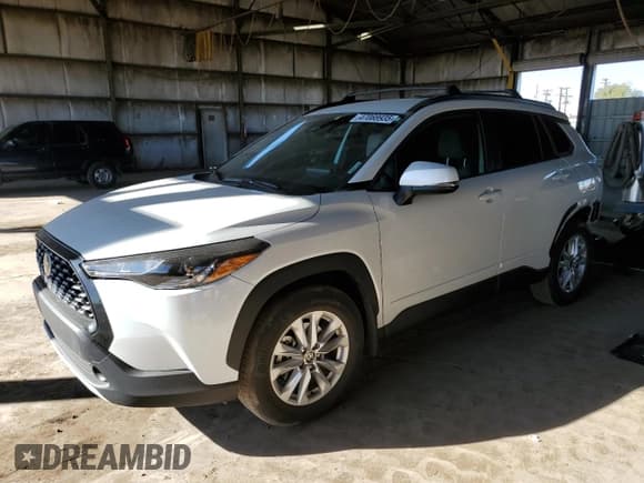 ✅ 2023 Toyota Corolla Cross LE • VIN: 7MUCAABG3PV053900 • Lot: 47088935. Listed on Copart with 8,705 mi. Free auction sales archive from the USA and detailed vehicle history report at DreamBid. Image 1.