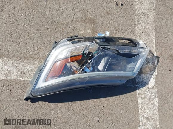 ✅ 2018 Ford Explorer Sport • VIN: 1FM5K8GT6JGC87122 • Lot: 43673299. Wystawiony na IAAI z przebiegiem 118 391 mil. Bezpłatny archiwum sprzedaży aukcyjnych z USA i szczegółowy raport historii pojazdu na DreamBid. Zdjęcie 12.