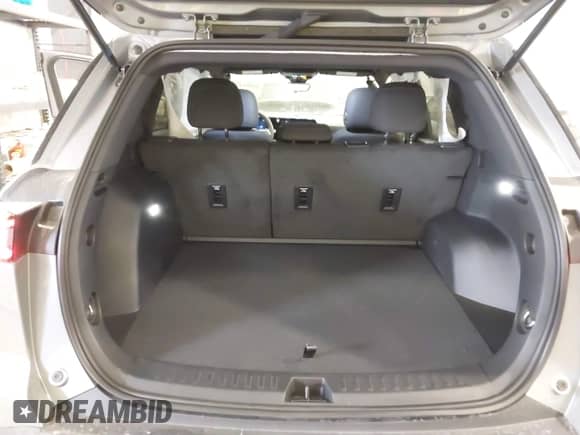 2025 Chevrolet Equinox AWD LT with VIN 3GNAXPEG4SL110867, listed as a IAAI auction lot 41889436 with 1,632 mi miles and . Bid and sale history available at DreamBid. Image 18.