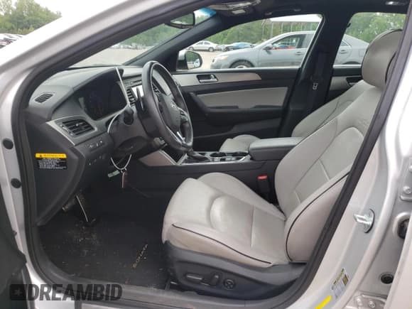 ✅ 2015 Hyundai Sonata Sport • VIN: 5NPE34AB9FH152584 • Lot: 51473073. Listed on Copart with 33,227 mi. Free auction sales archive from the USA and detailed vehicle history report at DreamBid. Image 7.