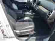 2022 Kia Sorento X-Line S z VIN 5XYRLDLC4NG147788, wystawiony jako IAAI lot #42503277 z przebiegiem 43 517 mil mil oraz . Historia ofert i sprzedaży dostępna na DreamBid. Obrazek 5.