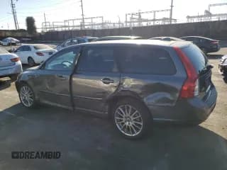 ✅ 2010 Volvo V50 • VIN: YV1390MW3A2537432 • Лот: 75631654. Опубликован ранее на Copart с пробегом 120 536 миль. Бесплатный доступ к архиву аукционных продаж из США и подробный отчёт об истории автомобиля на DreamBid. Изображение 2.