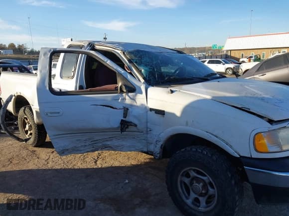 ✅ 1997 Ford F-150 XL • VIN: 1FTDX18W4VNB21507 • Lot: 43695288. Listed on IAAI with 157,789 mi. Free auction sales archive from the USA and detailed vehicle history report at DreamBid. Image 13.