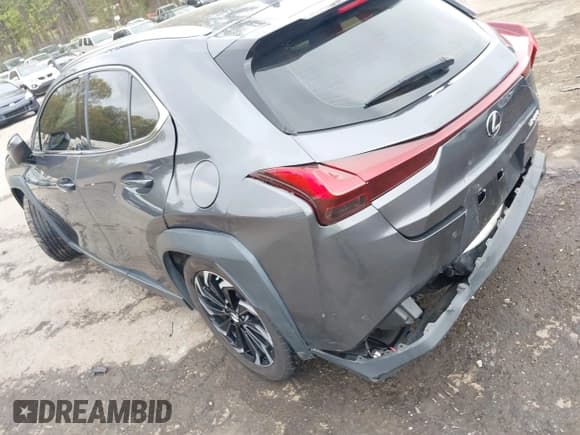 ✅ 2022 Lexus UX 200 • VIN: JTHX3JBH4N2047315 • Lot: 41931534. Listed on IAAI with 118,188 mi. Free auction sales archive from the USA and detailed vehicle history report at DreamBid. Image 3.