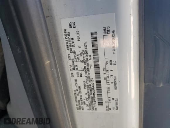 ✅ 2018 Ford Transit • VIN: 1FTBW2CM2JKA30155 • Lot: 85887205. Wystawiony na Copart z przebiegiem 207 932 mil. Bezpłatny archiwum sprzedaży aukcyjnych z USA i szczegółowy raport historii pojazdu na DreamBid. Zdjęcie 12.