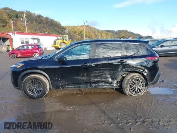 ✅ 2023 Nissan Rogue S • VIN: 5N1BT3AB7PC827631 • Лот: 43542279. Опубликован ранее на IAAI с пробегом 69 171 миль. Бесплатный доступ к архиву аукционных продаж из США и подробный отчёт об истории автомобиля на DreamBid. Изображение 15.