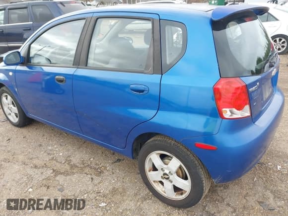 ✅ 2007 Chevrolet Aveo LS • VIN: KL1TD66647B748899 • Lot: 41126412. Wystawiony na IAAI z przebiegiem 124 187 mil. Bezpłatny archiwum sprzedaży aukcyjnych z USA i szczegółowy raport historii pojazdu na DreamBid. Zdjęcie 3.