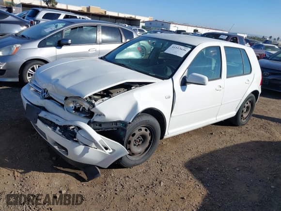 ✅ 2001 Volkswagen Golf GLS • VIN: 9BWGT21J914025164 • Лот: 41513636. Опубликован ранее на IAAI с пробегом 115 854 миль. Бесплатный доступ к архиву аукционных продаж из США и подробный отчёт об истории автомобиля на DreamBid. Изображение 2.