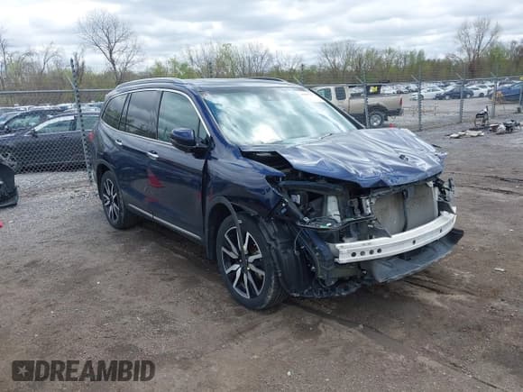 ✅ 2019 Honda Pilot Touring 7-Passenger • VIN: 5FNYF6H68KB001978 • Lot: 42091795. Listed on IAAI with 129,145 mi. Free auction sales archive from the USA and detailed vehicle history report at DreamBid. Image 1.