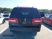 ✅ 2007 Lincoln Navigator • VIN: 5LMFU27577LJ08290 • Lot: 43266950. Wystawiony na IAAI z przebiegiem 193 875 mil. Bezpłatny archiwum sprzedaży aukcyjnych z USA i szczegółowy raport historii pojazdu na DreamBid. Zdjęcie 17.