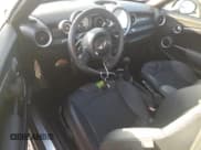 ✅ 2013 MINI Roadster S • VIN: WMWSY3C55DT593964 • Lot: 76834464. Wystawiony na Copart z przebiegiem 61 536 mil. Bezpłatny archiwum sprzedaży aukcyjnych z USA i szczegółowy raport historii pojazdu na DreamBid. Zdjęcie 8.