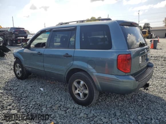 ✅ 2005 Honda Pilot EX-L • VIN: 2HKYF18765H556137 • Lot: 80779035. Wystawiony na Copart z przebiegiem 246 042 mil. Bezpłatny archiwum sprzedaży aukcyjnych z USA i szczegółowy raport historii pojazdu na DreamBid. Zdjęcie 2.