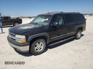 ✅ 2001 Chevrolet Suburban LS • VIN: 3GNEC16T81G252121 • Лот: 48796565. Опубликован ранее на Copart с пробегом 303 289 миль. Бесплатный доступ к архиву аукционных продаж из США и подробный отчёт об истории автомобиля на DreamBid. Изображение 1.