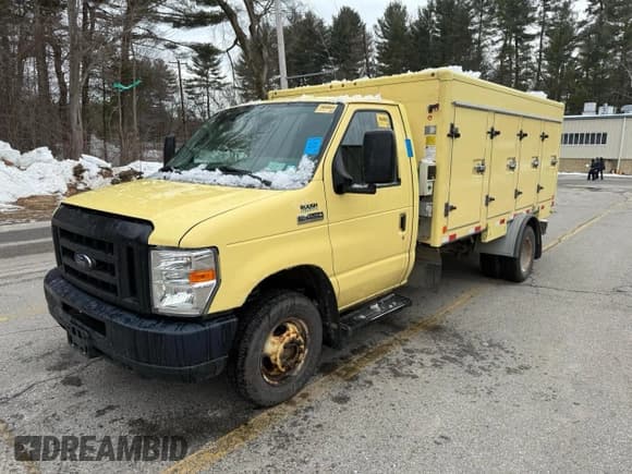✅ 2019 Ford Econoline Commercial • VIN: 1FDXE4FS9KDC57732 • Лот: 80136295. Опубликован ранее на Copart с пробегом 98 239 миль. Бесплатный доступ к архиву аукционных продаж из США и подробный отчёт об истории автомобиля на DreamBid. Изображение 2.