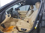 ✅ 2016 BMW 3 Series 328i • VIN: WBA8E9G54GNT43852 • Lot: 93450285. Wystawiony na Copart z przebiegiem 162 091 mil. Bezpłatny archiwum sprzedaży aukcyjnych z USA i szczegółowy raport historii pojazdu na DreamBid. Zdjęcie 7.