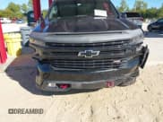 ✅ 2022 Chevrolet Silverado 1500 LT Trail Boss • VIN: 1GCPYFED9NZ181057 • Lot: 43574184. Wystawiony na IAAI z przebiegiem 25 856 mil. Bezpłatny archiwum sprzedaży aukcyjnych z USA i szczegółowy raport historii pojazdu na DreamBid. Zdjęcie 13.