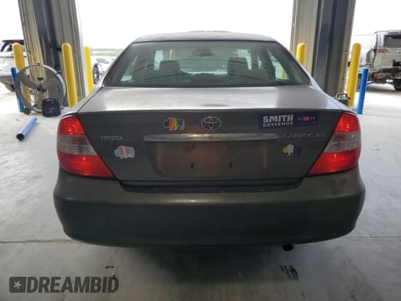 ✅ 2004 Toyota Camry SE • VIN: 4T1BE32K24U854749 • Lot: 86070235. Wystawiony na Copart z przebiegiem 256 069 mil. Bezpłatny archiwum sprzedaży aukcyjnych z USA i szczegółowy raport historii pojazdu na DreamBid. Zdjęcie 6.