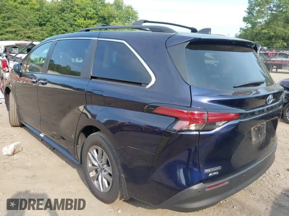 ✅ 2022 Toyota Sienna XLE • VIN: 5TDYSKFC8NS051809 • Лот: 42823541. Опубликован ранее на IAAI с пробегом 24 427 миль. Бесплатный доступ к архиву аукционных продаж из США и подробный отчёт об истории автомобиля на DreamBid. Изображение 3.