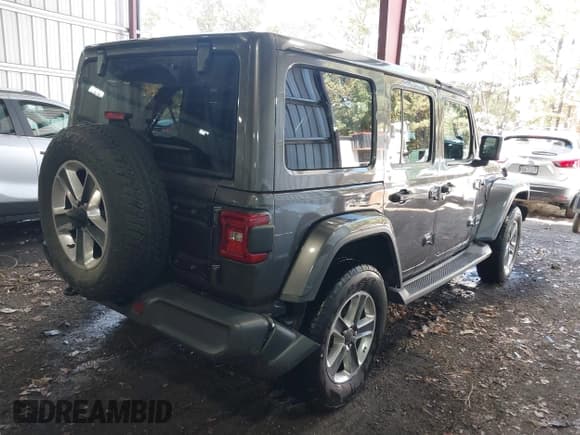✅ 2020 Jeep Wrangler Unlimited Sahara Altitude • VIN: 1C4HJXEG6LW120854 • Lot: 43618359. Listed on IAAI with 137,557 mi. Free auction sales archive from the USA and detailed vehicle history report at DreamBid. Image 4.