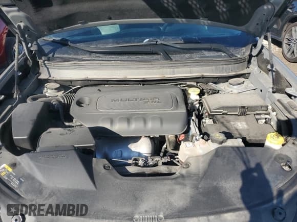 ✅ 2020 Jeep Cherokee Altitude • VIN: 1C4PJMLB5LD579435 • Lot: 82205934. Wystawiony na Copart z przebiegiem 53 648 mil. Bezpłatny archiwum sprzedaży aukcyjnych z USA i szczegółowy raport historii pojazdu na DreamBid. Zdjęcie 12.