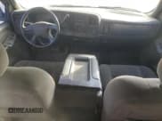 ✅ 2003 Chevrolet Silverado 1500 LT • VIN: 2GCEC19T231279945 • Lot: 89484065. Listed on Copart with 279,439 mi. Free auction sales archive from the USA and detailed vehicle history report at DreamBid. Image 8.