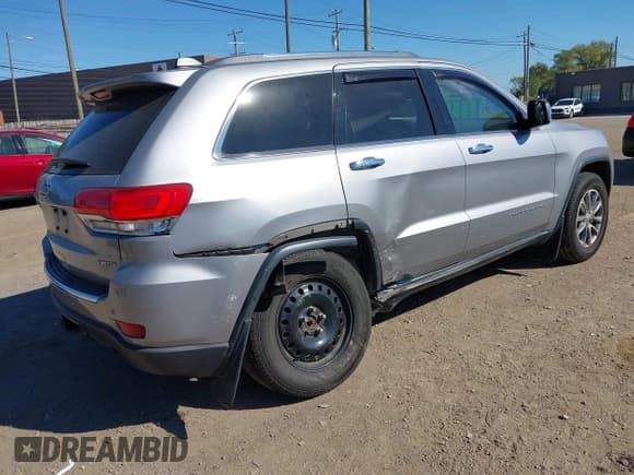 ✅ 2015 Jeep Grand Cherokee Limited • VIN: 1C4RJFBG8FC679718 • Lot: 43331918. Wystawiony na IAAI z przebiegiem 188 149 mil. Bezpłatny archiwum sprzedaży aukcyjnych z USA i szczegółowy raport historii pojazdu na DreamBid. Zdjęcie 4.
