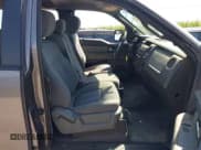 ✅ 2013 Ford F-150 XL • VIN: 1FTFX1EF4DFA13572 • Lot: 42122906. Wystawiony na IAAI z przebiegiem 183 071 mil. Bezpłatny archiwum sprzedaży aukcyjnych z USA i szczegółowy raport historii pojazdu na DreamBid. Zdjęcie 5.