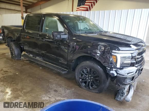 ✅ 2025 Ford F-150 Lariat • VIN: 1FTFW5LD2SFA03924 • Lot: 86640695. Listed on Copart with 3,170 mi. Free auction sales archive from the USA and detailed vehicle history report at DreamBid. Image 4.
