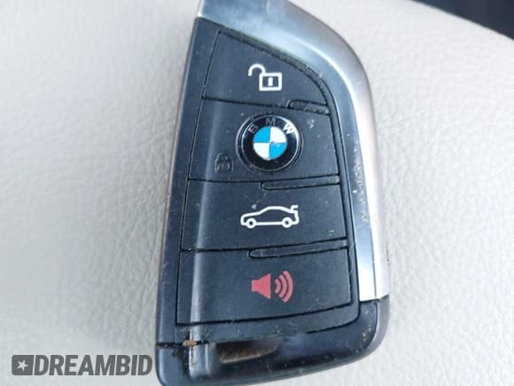 ✅ 2018 BMW X2 sDrive28i • VIN: WBXYJ3C34JEJ84230 • Lot: 42146469. Listed on IAAI with 53,369 mi. Free auction sales archive from the USA and detailed vehicle history report at DreamBid. Image 11.