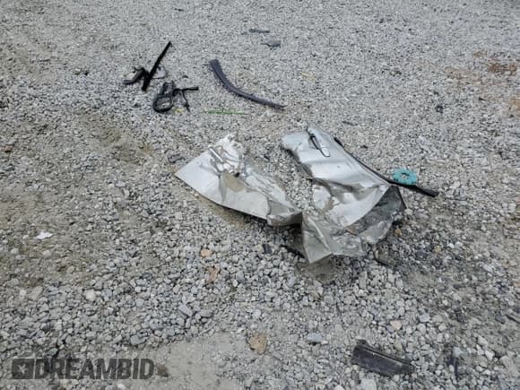 ✅ 2001 Lexus IS 300/350 • VIN: JTHBD182510010693 • Lot: 43460975. Listed on Copart with 215,974 mi. Free auction sales archive from the USA and detailed vehicle history report at DreamBid. Image 14.