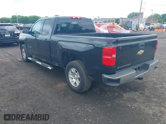 ✅ 2019 Chevrolet Silverado 1500 LT • VIN: 2GCRCPEC7K1143450 • Lot: 42453560. Wystawiony na IAAI z przebiegiem 135 756 mil. Bezpłatny archiwum sprzedaży aukcyjnych z USA i szczegółowy raport historii pojazdu na DreamBid. Zdjęcie 3.