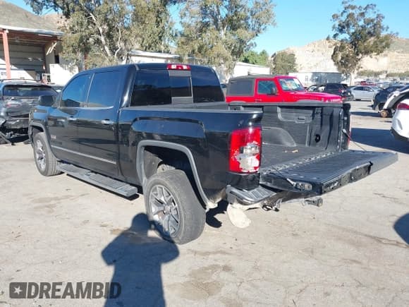 ✅ 2015 GMC Sierra 1500 SLT • VIN: 3GTU2VEC7FG108101 • Lot: 43852654. Listed on IAAI with 165,196 mi. Free auction sales archive from the USA and detailed vehicle history report at DreamBid. Image 3.