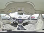 ✅ 2024 Volvo XC60 Plus Dark Theme • VIN: YV4H60DL9R1860490 • Lot: 69792745. Listed on Copart with 6,520 mi. Free auction sales archive from the USA and detailed vehicle history report at DreamBid. Image 15.