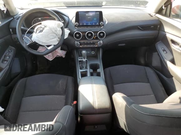 ✅ 2024 Nissan Sentra SV • VIN: 3N1AB8CVXRY299054 • Lot: 71436615. Listed on Copart with 25,493 mi. Free auction sales archive from the USA and detailed vehicle history report at DreamBid. Image 8.