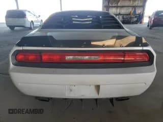 ✅ 2011 Dodge Challenger • VIN: 2B3CJ4DG7BH596975 • Lot: 42222095. Wystawiony na Copart z przebiegiem 190 592 mil. Bezpłatny archiwum sprzedaży aukcyjnych z USA i szczegółowy raport historii pojazdu na DreamBid. Zdjęcie 6.