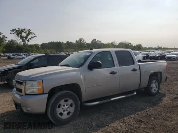✅ 2007 Chevrolet Silverado 1500 1LT • VIN: 2GCEC13JX71625284 • Lot: 70169714. Listed on Copart with Not provided. Free auction sales archive from the USA and detailed vehicle history report at DreamBid. Image 1.