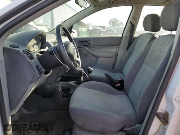 ✅ 2005 Ford Focus S • VIN: 1FAFP34N65W144935 • Lot: 93294375. Wystawiony na Copart z przebiegiem 123 592 mil. Bezpłatny archiwum sprzedaży aukcyjnych z USA i szczegółowy raport historii pojazdu na DreamBid. Zdjęcie 7.