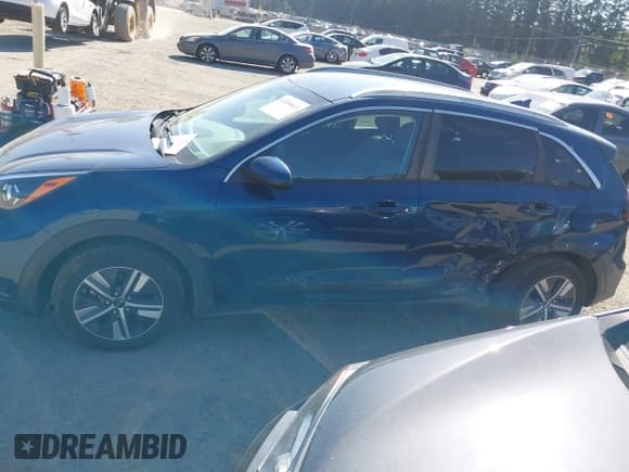 ✅ 2020 Kia Niro LX • VIN: KNDCB3LC1L5435129 • Lot: 43269613. Listed on IAAI with 71,417 mi. Free auction sales archive from the USA and detailed vehicle history report at DreamBid. Image 15.