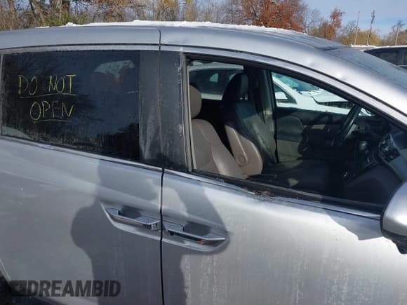 ✅ 2015 Honda Odyssey EX-L • VIN: 5FNRL5H68FB107201 • Lot: 43662391. Wystawiony na IAAI z przebiegiem 155 000 mil. Bezpłatny archiwum sprzedaży aukcyjnych z USA i szczegółowy raport historii pojazdu na DreamBid. Zdjęcie 6.