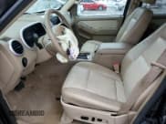 ✅ 2007 Mercury Mountaineer Premier • VIN: 4M2EU48E07UJ23392 • Lot: 85943174. Wystawiony na Copart z przebiegiem 66 186 mil. Bezpłatny archiwum sprzedaży aukcyjnych z USA i szczegółowy raport historii pojazdu na DreamBid. Zdjęcie 7.