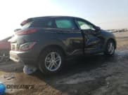 ✅ 2022 Hyundai Kona SE • VIN: KM8K22AB6NU762923 • Лот: 68256214. Опубликован ранее на Copart с пробегом 25 053 миль. Бесплатный доступ к архиву аукционных продаж из США и подробный отчёт об истории автомобиля на DreamBid. Изображение 3.