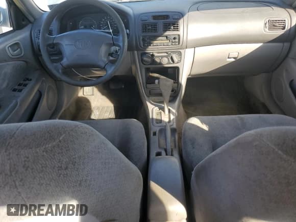 ✅ 2000 Toyota Corolla VE • VIN: 2T1BR12E1YC280168 • Lot: 85518735. Wystawiony na Copart z przebiegiem 126 427 mil. Bezpłatny archiwum sprzedaży aukcyjnych z USA i szczegółowy raport historii pojazdu na DreamBid. Zdjęcie 8.