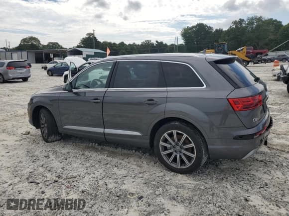 ✅ 2019 Audi Q7 • VIN: WA1LHBF7XKD016895 • Lot: 68103335. Listed on Copart with 87,901 mi. Free auction sales archive from the USA and detailed vehicle history report at DreamBid. Image 2.