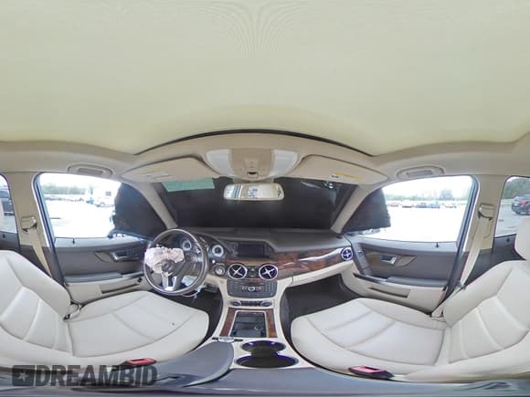 ✅ 2015 Mercedes-Benz GLK 350 • VIN: WDCGG5HBXFG423594 • Лот: 90292075. Опубликован ранее на Copart с пробегом 67 557 миль. Бесплатный доступ к архиву аукционных продаж из США и подробный отчёт об истории автомобиля на DreamBid. Изображение 16.